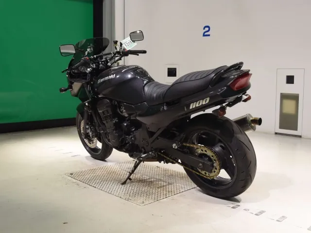 Kawasaki GPZ1100 1997, чёрный, фото 6
