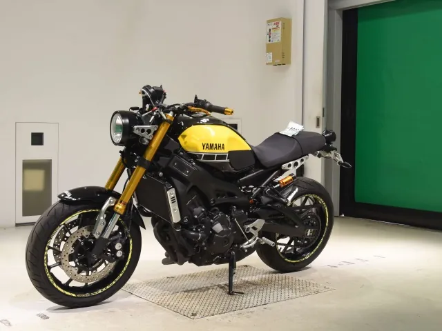 Yamaha XSR900 2016, чёрный, жёлтый, фото 4