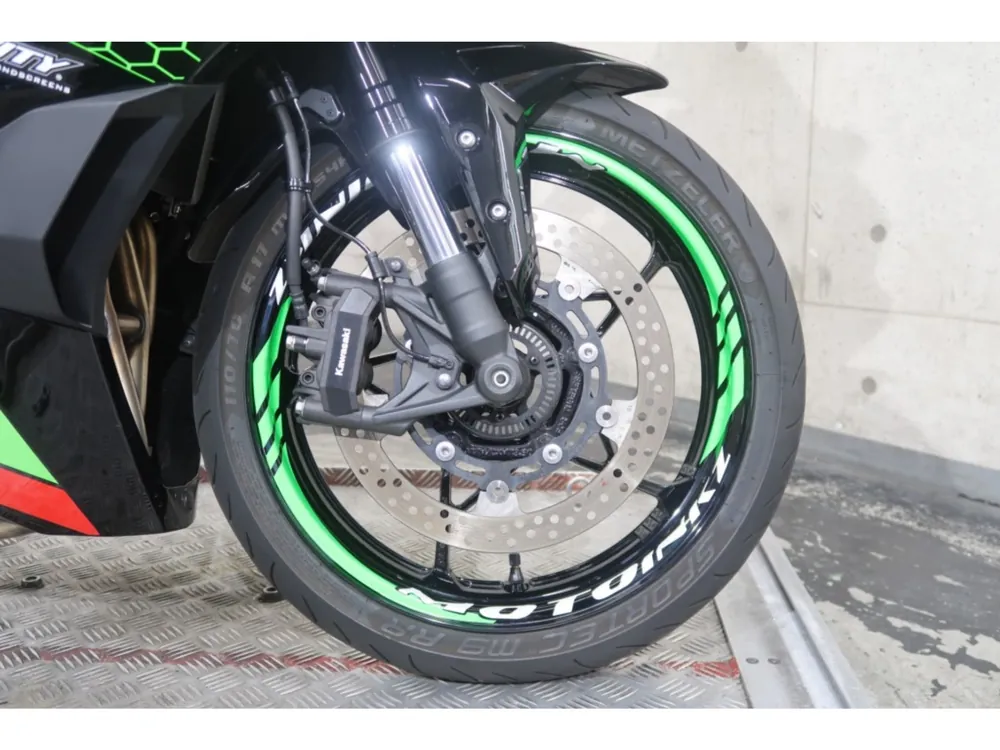 Kawasaki Ninja ZX-25R, lime / black, фото 17