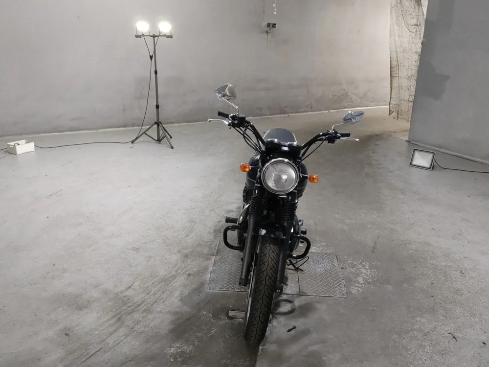 Kawasaki W800-2 2023, чёрный, фото 3