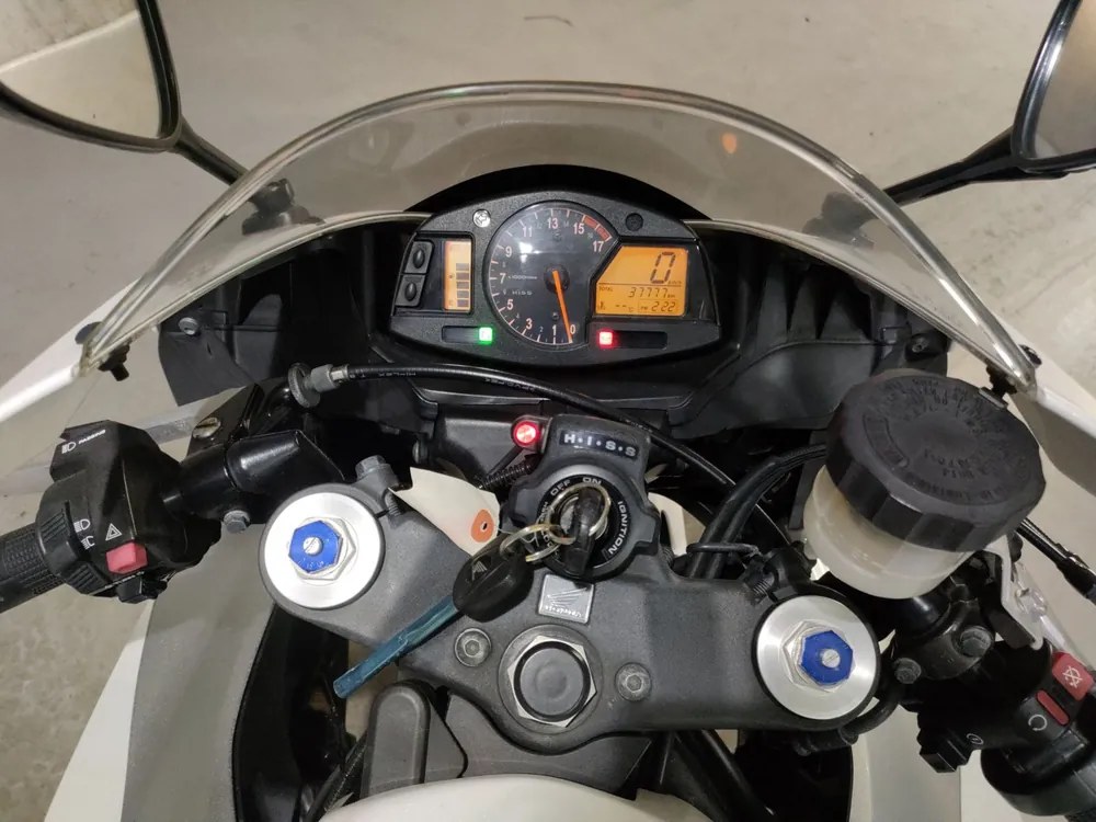 Honda CBR600RR 2008, white/gray, фото 5