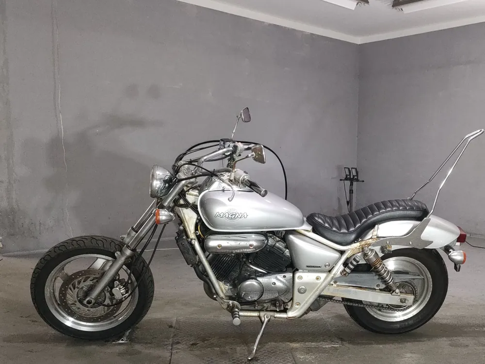 Honda V-Twin Magna 250, золотистый, фото 2