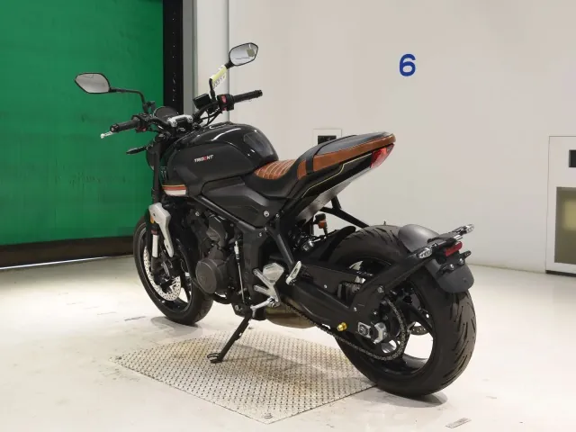 Triumph Trident 660 2023, чёрный, фото 6