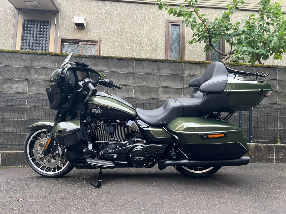 Harley-Davidson FLHXL 2026, green / black, фото 2