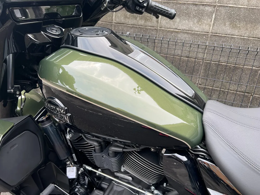 Harley-Davidson FLHXL 2026, green / black, фото 12