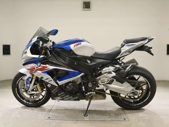 BMW S1000Rr 2018, white | red | blue, фото 2