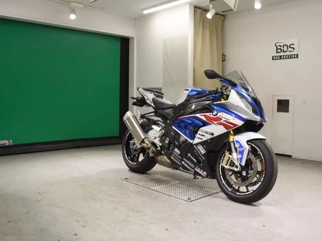 BMW S1000Rr 2018, white | red | blue, фото 3