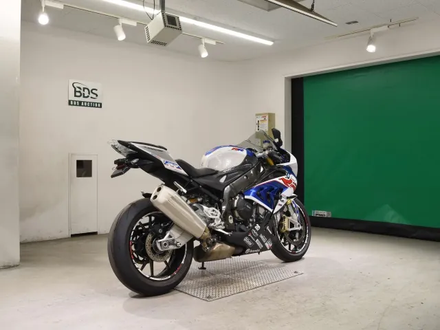 BMW S1000Rr 2018, white | red | blue, фото 5