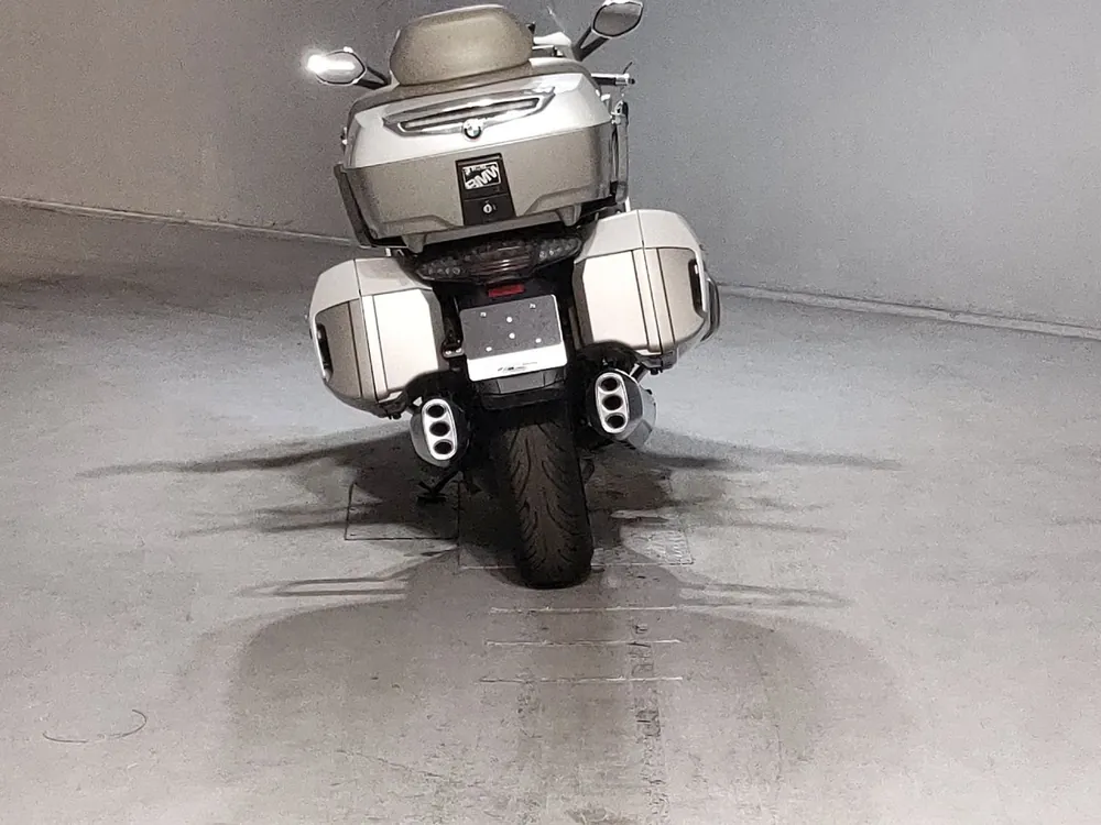 BMW K1600GTL EXCLUSIVE 2015, white/gray, фото 4
