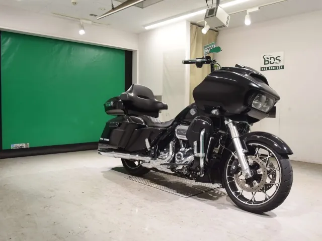 Harley-Davidson FLTRXS1870 2022, чёрный, фото 3