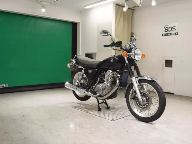 Yamaha SR400 2014, чёрный, фото 3