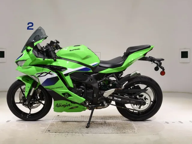 Kawasaki ZX-25R, белый, зелёный, фото 2