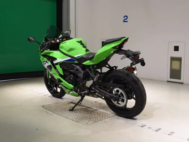Kawasaki ZX-25R, белый, зелёный, фото 6