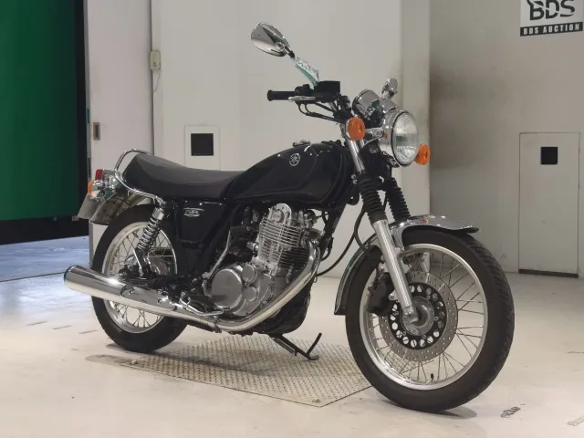 Yamaha SR400 2017, чёрный, фото 3