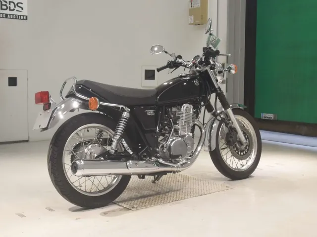 Yamaha SR400 2017, чёрный, фото 5