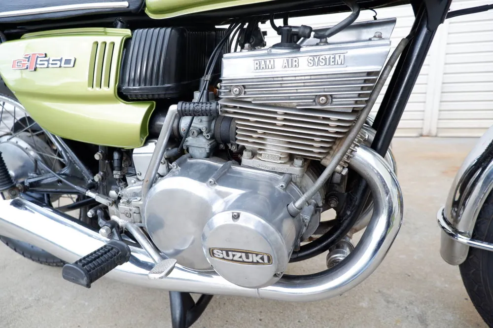 Suzuki GT550 1972, фото 8