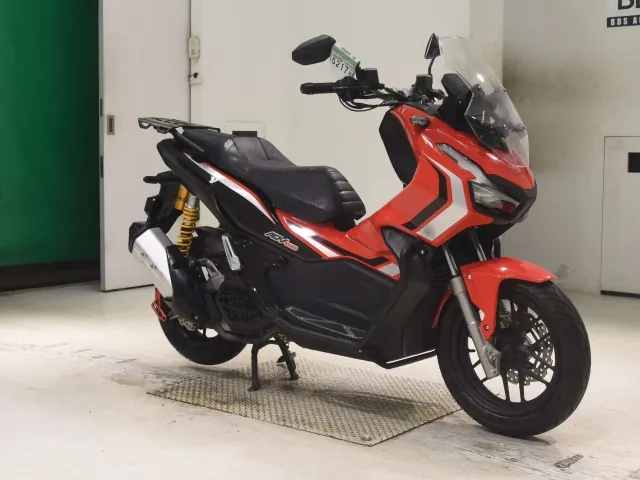 Honda ADV150, красный, фото 3