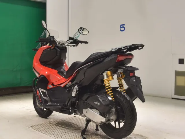 Honda ADV150, красный, фото 6