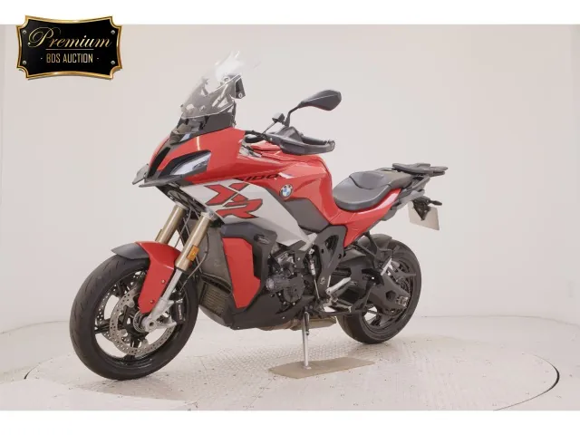 BMW S1000XR 2021, красный, фото 4