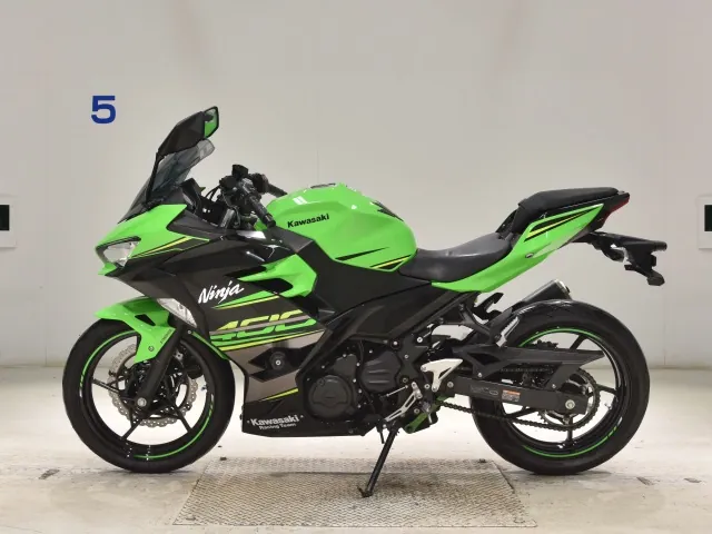 Kawasaki Ninja 400 2018, зелёный, фото 2