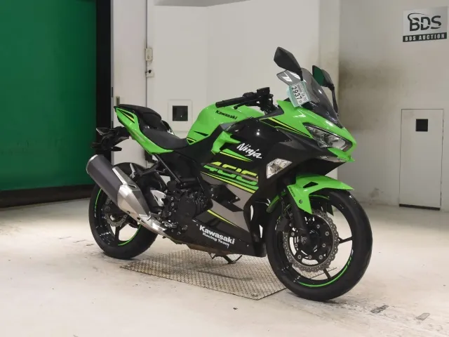 Kawasaki Ninja 400 2018, зелёный, фото 3