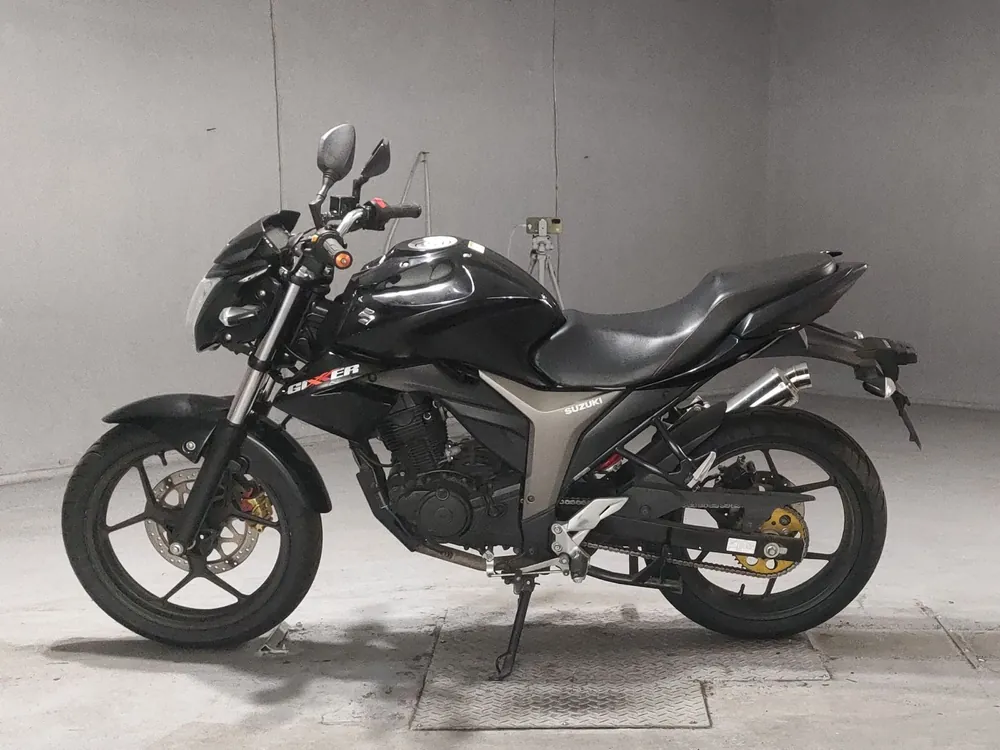 Suzuki Gixxer 150, чёрный, фото 2