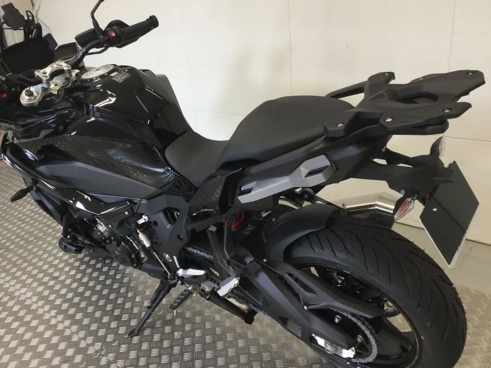 BMW M1000R 2026, чёрный, фото 4