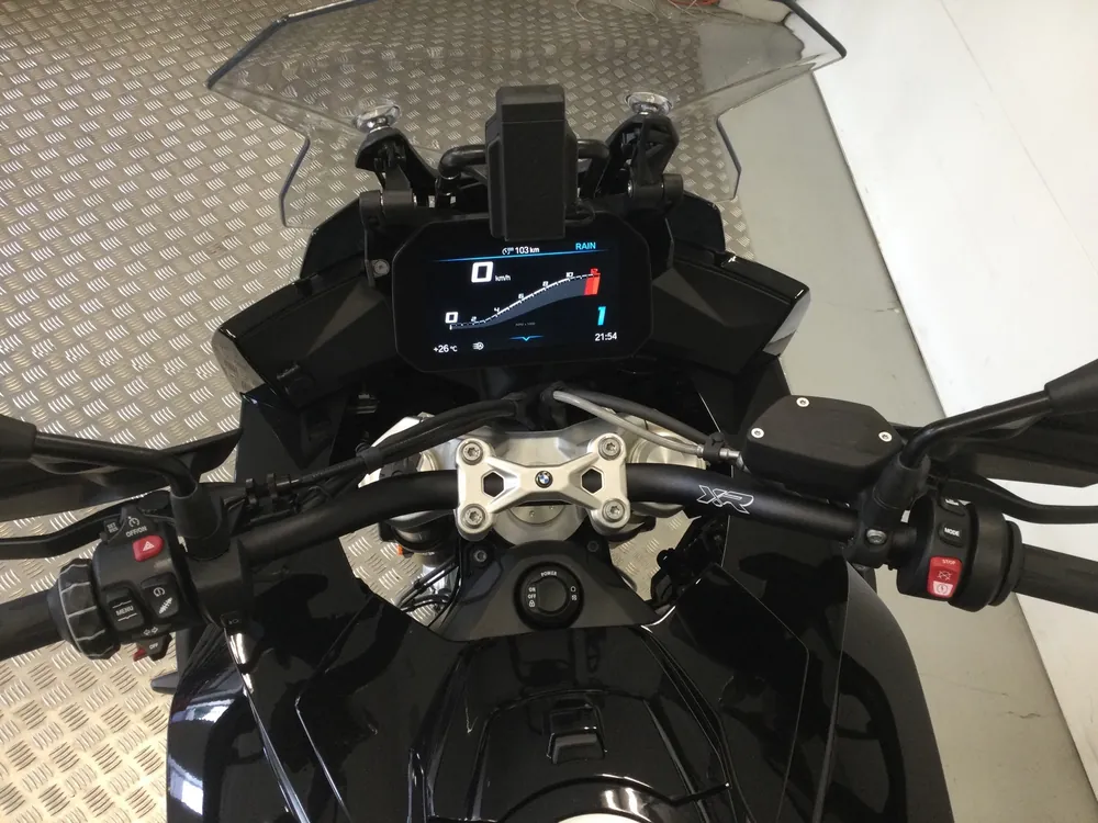 BMW M1000R 2026, чёрный, фото 5