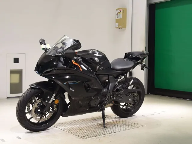 Yamaha YZF-R7 2024, чёрный, фото 4