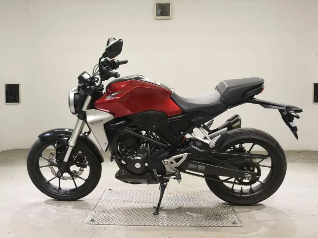 Honda CB250R MC52, красный, фото 2