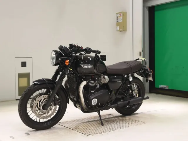 Triumph Bonneville T120 2017, чёрный, фото 4
