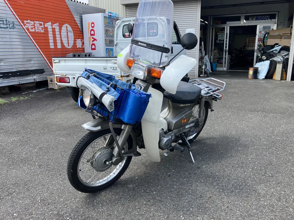 Honda Super Cub, белый, серебристый, фото 5