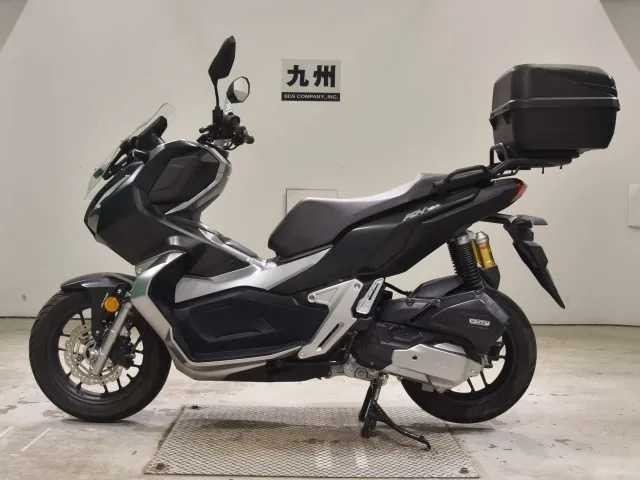 Honda ADV150, matt black, фото 2