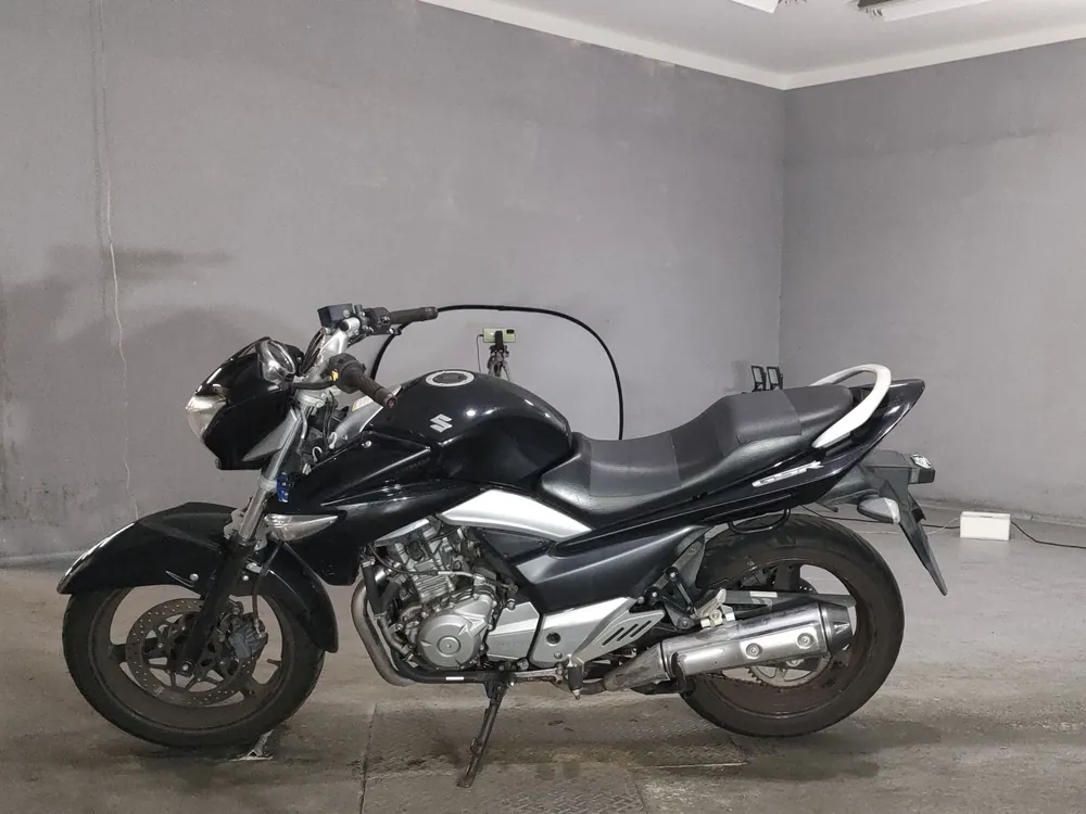 Suzuki GSR250S, фото 2