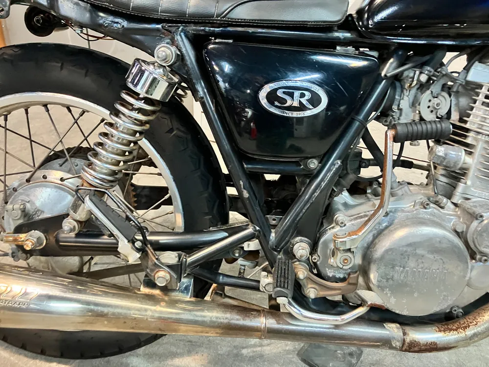 Yamaha SR400 2005, чёрный, фото 13