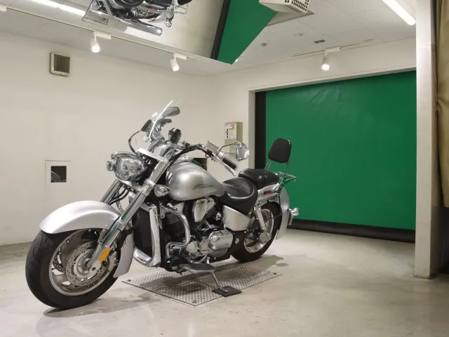 Honda VTX 1800 2007, серебристый, фото 4