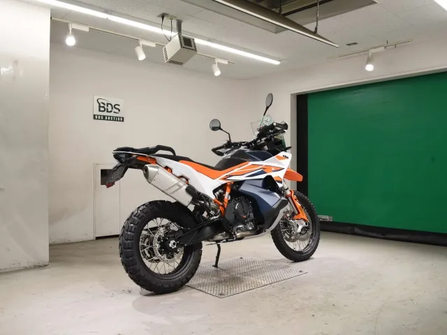KTM 890 ADVENTURE R 2026, white | orange, фото 5