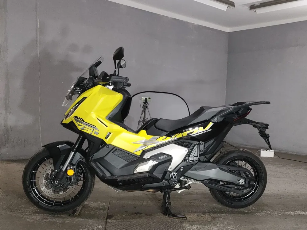 Honda X-ADV750 2025, black / yellow, фото 2