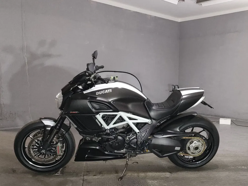 Ducati Diavel 2014, серый, фото 2