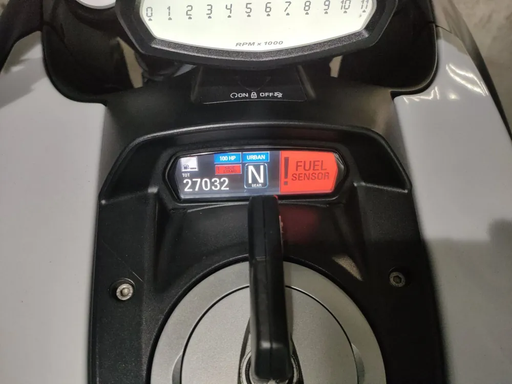 Ducati Diavel 2014, серый, фото 5