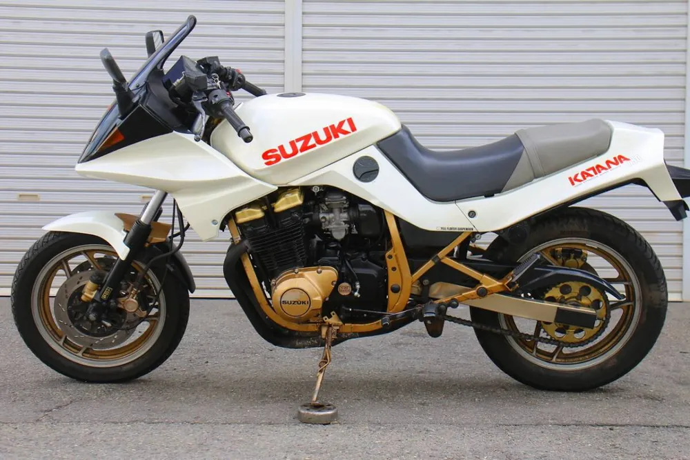 Suzuki GSX750S Katana 1986, фото 3