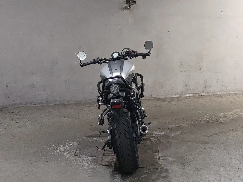 Yamaha XSR700 2018, серый, фото 4