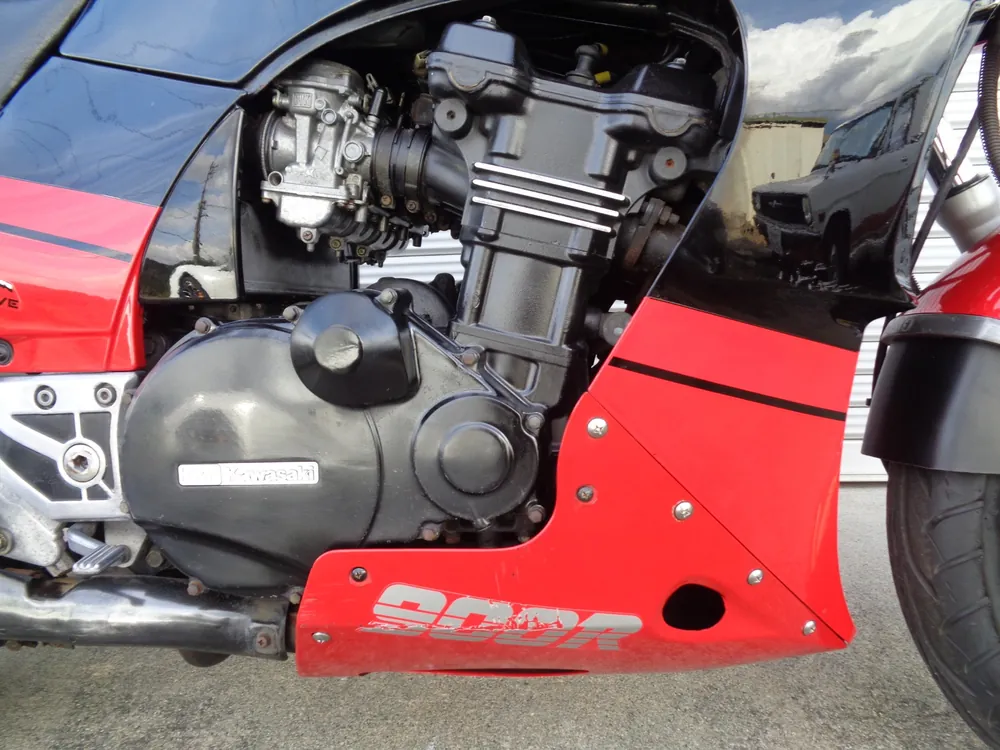 Kawasaki GPZ900R Ninja 1991, black/red, фото 11