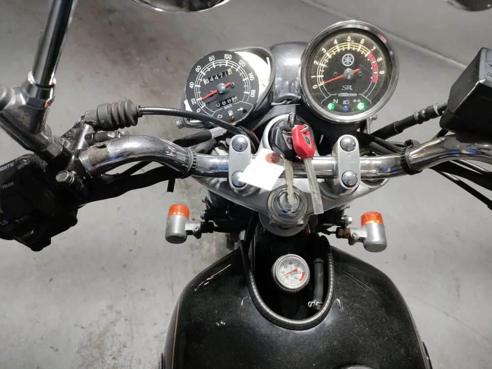 Yamaha SR400 2019, black/red, фото 5