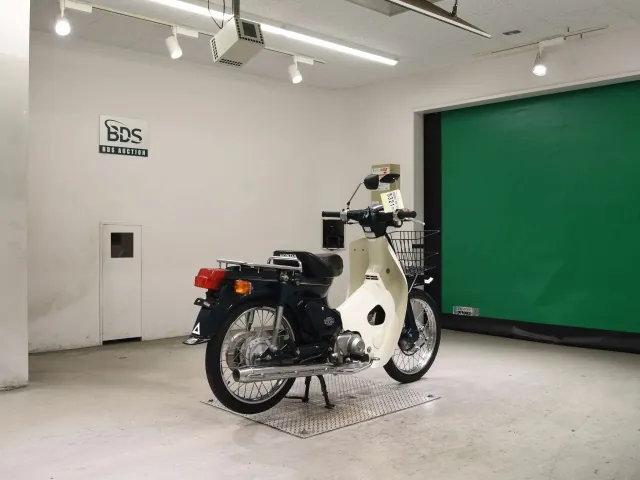 Honda Super Cub, зелёный, фото 5