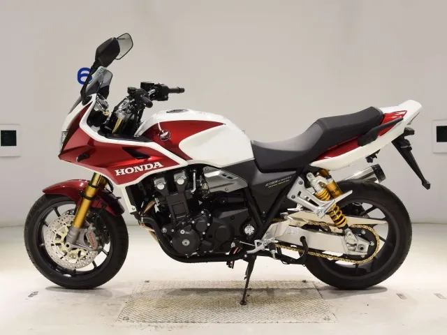 Honda CB1300 2026, white | red, фото 2