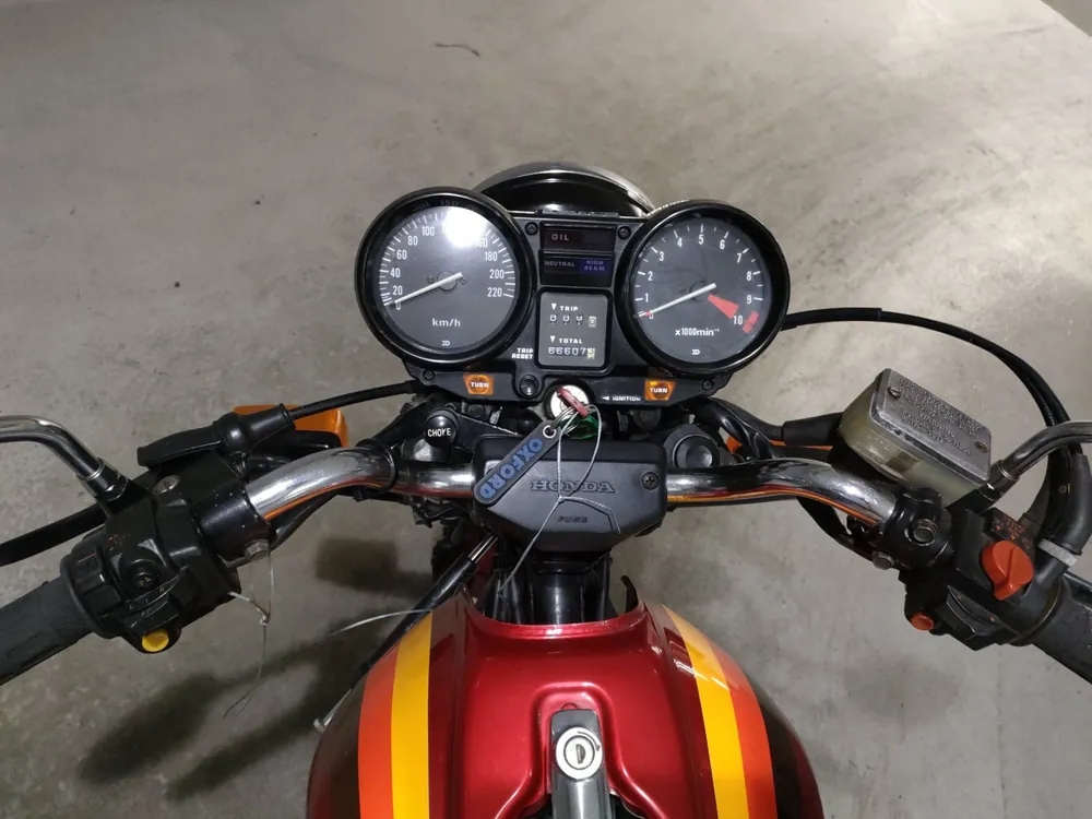Honda CB750FB 2026, красный, фото 5