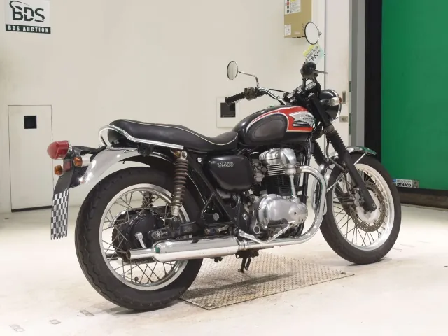 Kawasaki W400 2010, красный, чёрный, фото 5