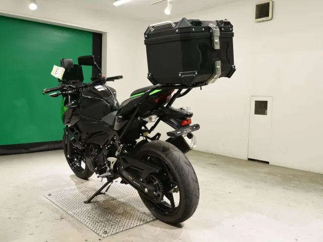 Kawasaki Ninja 400 2022, чёрный, зелёный, фото 6