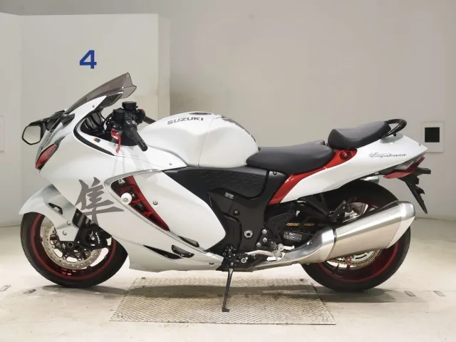 Suzuki Hayabusa 2023, white | red, фото 2